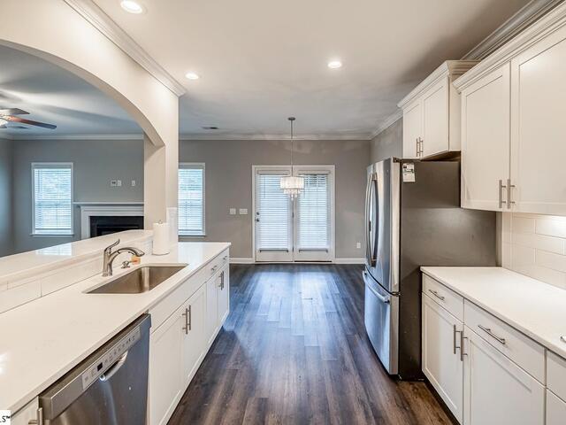 Photo of 408 Blue Peak Court