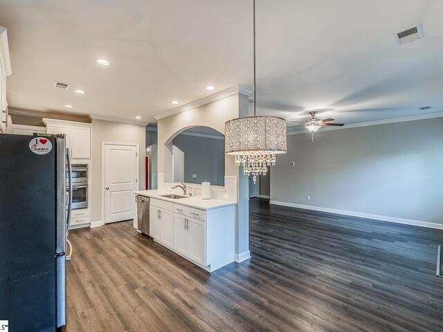 Photo of 408 Blue Peak Court