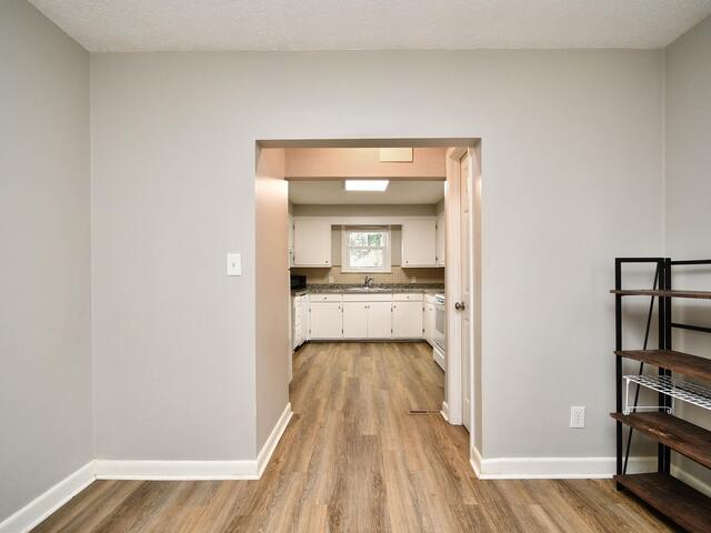 Photo of 921 Barnwell Road