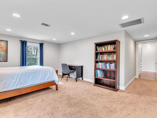 Photo of 106 Scattershot Lane