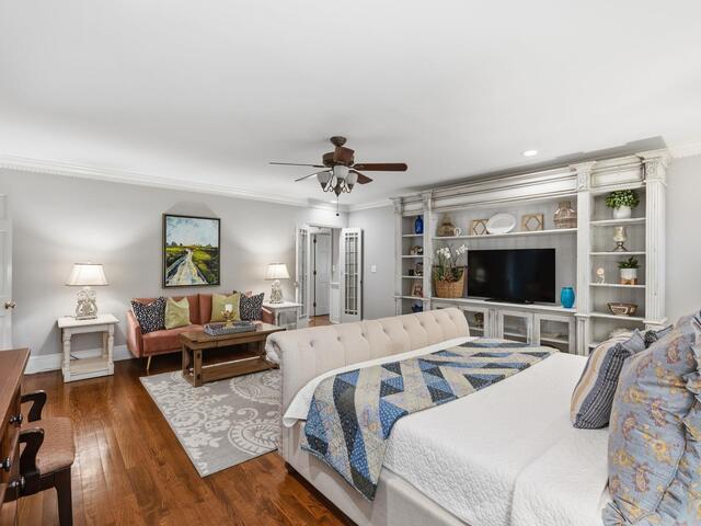 Photo of 127 Lake Forest Drive