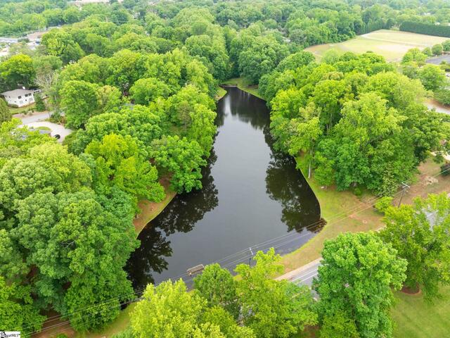 Photo of 127 Lake Forest Drive