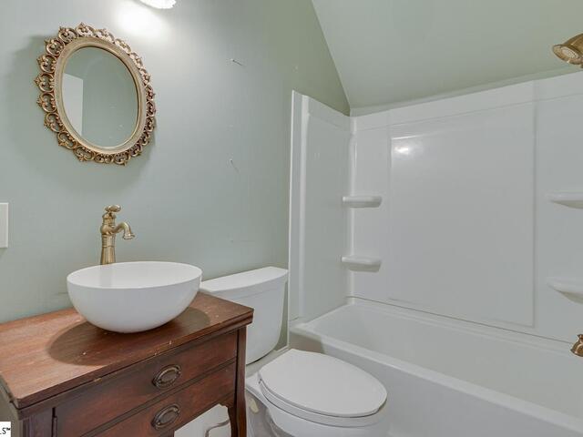 Photo of 522 Cleveland Street