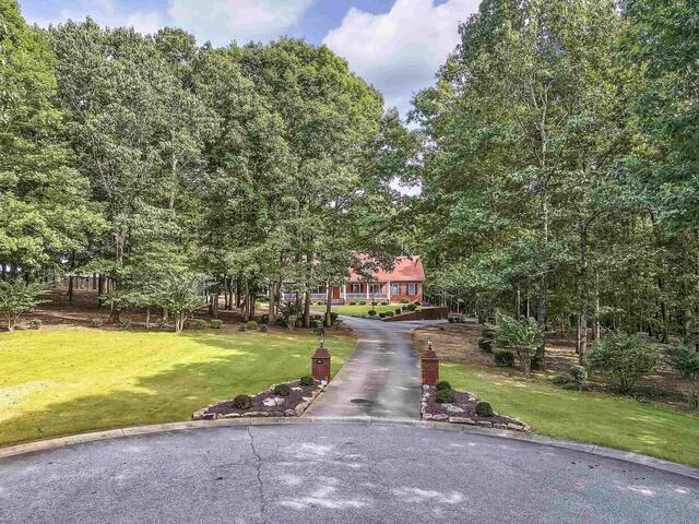 Photo of 404 Raes Creek Drive