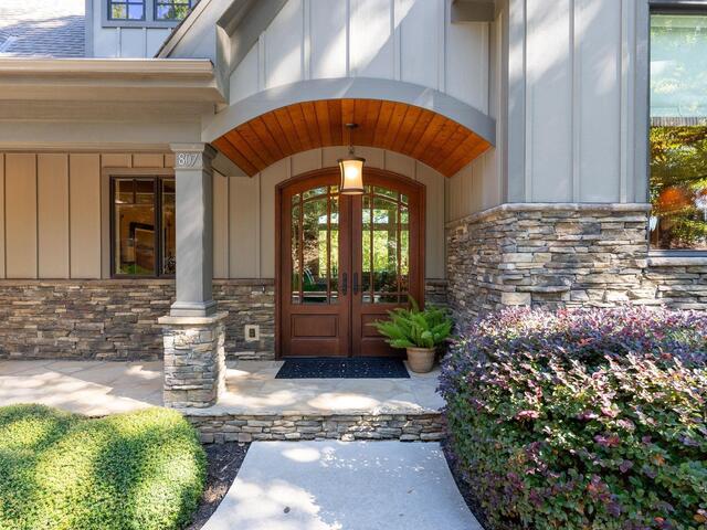 Photo of 807 Elmtree Lane