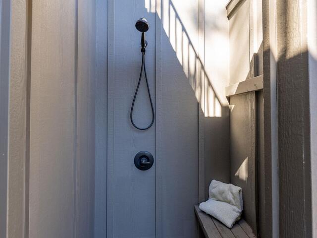 Photo of 807 Elmtree Lane