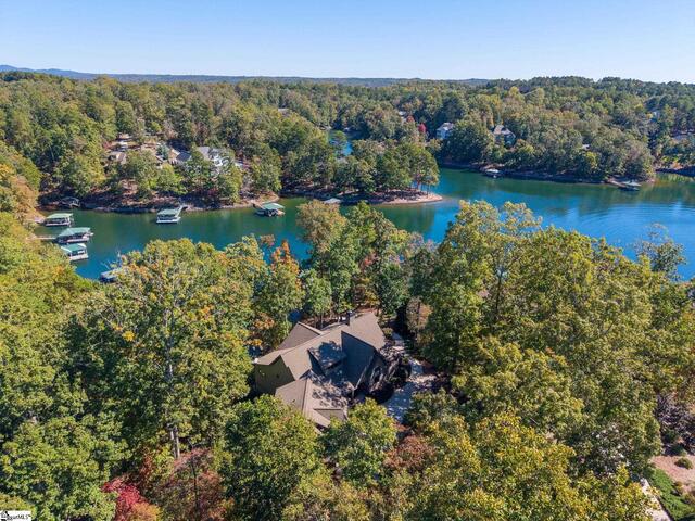 Photo of 807 Elmtree Lane