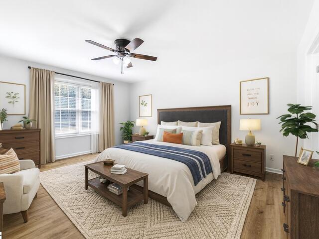 Photo of 125 River Oaks Circle