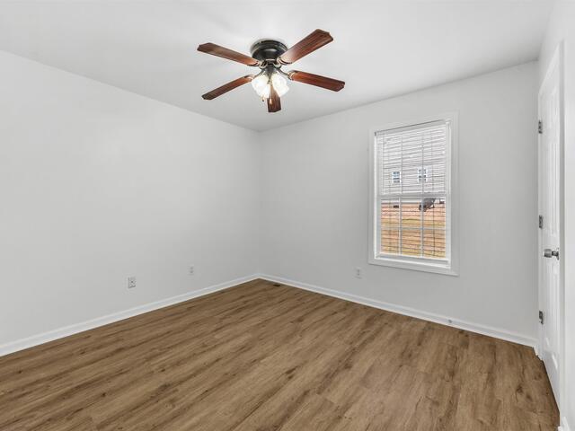 Photo of 125 River Oaks Circle