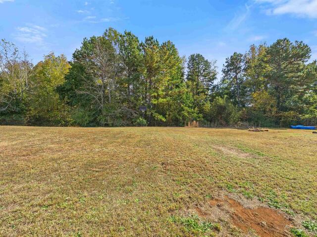 Photo of 125 River Oaks Circle