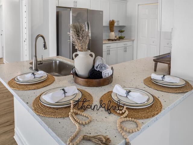 Photo of 125 River Oaks Circle