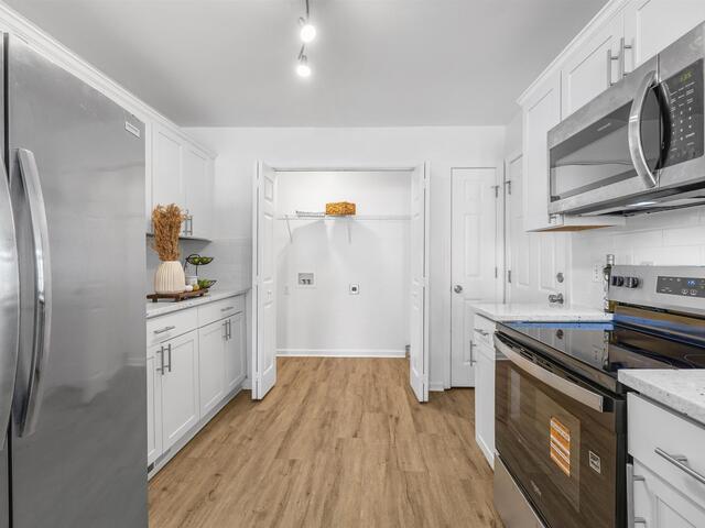 Photo of 125 River Oaks Circle