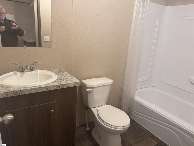 Photo of 402 Railroad Street