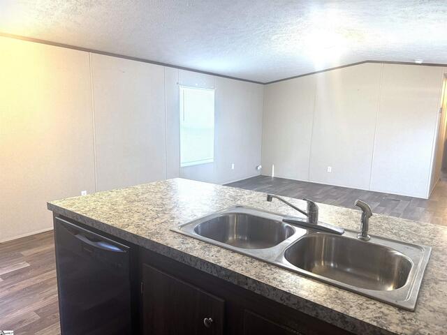 Photo of 402 Railroad Street