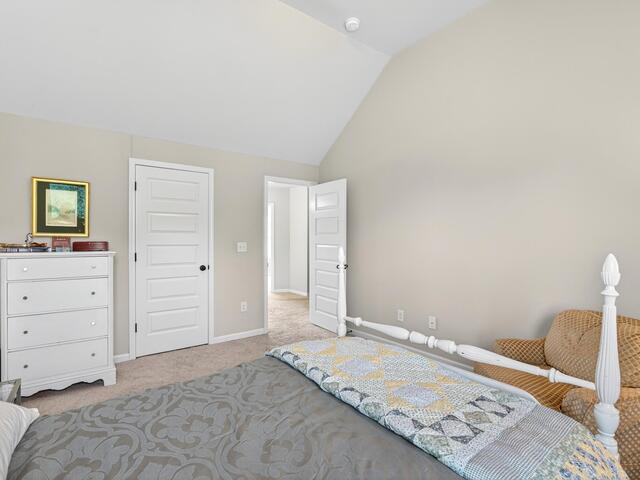 Photo of 207 E Deer Drive