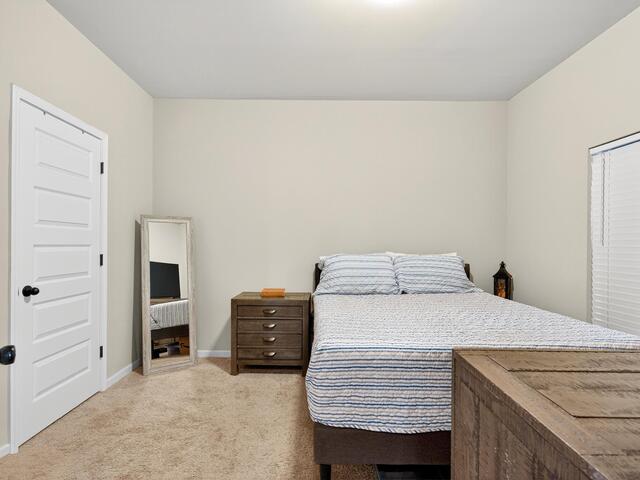 Photo of 207 E Deer Drive