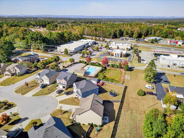 Photo of 207 E Deer Drive