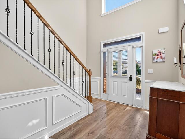 Photo of 207 E Deer Drive