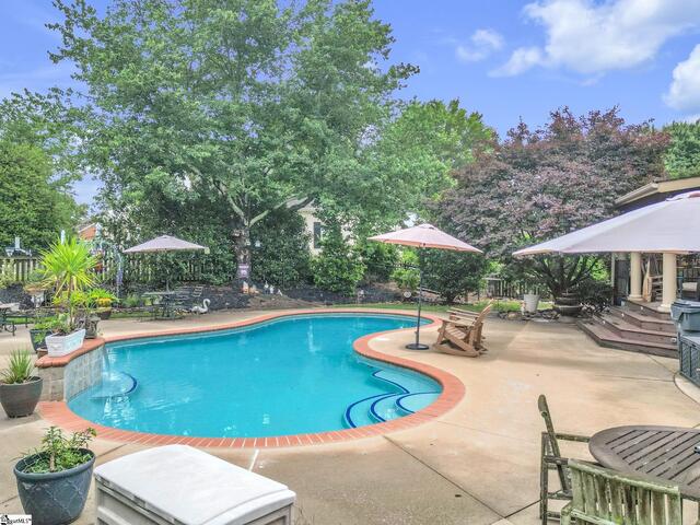 Photo of 1 Squires Meadow Court