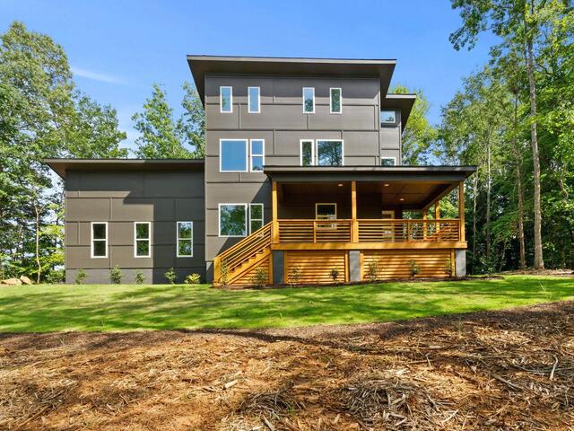 Photo of 649 Canterbury Road