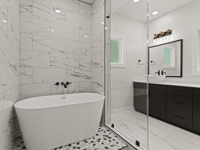 Photo of 649 Canterbury Road