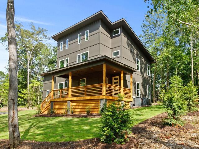 Photo of 649 Canterbury Road