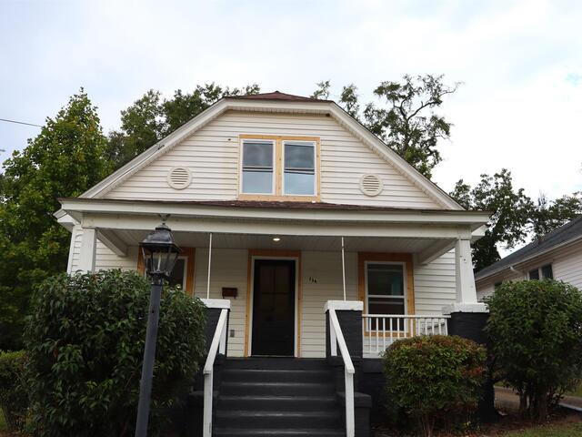 Photo of 134 Edwards Avenue