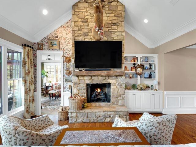 Photo of 209 Courtside Trail