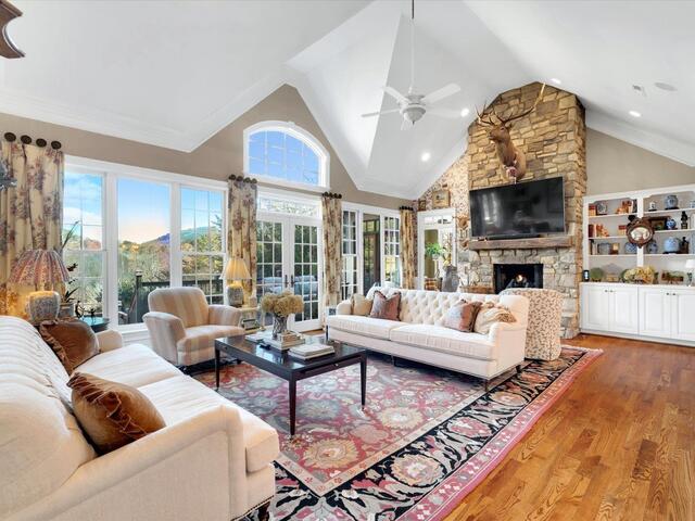 Photo of 209 Courtside Trail