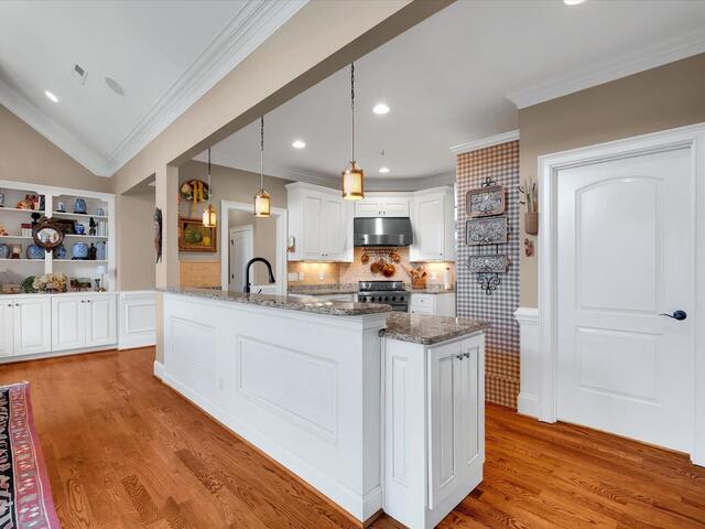 Photo of 209 Courtside Trail