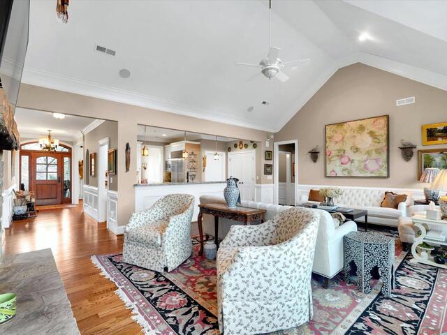 Photo of 209 Courtside Trail