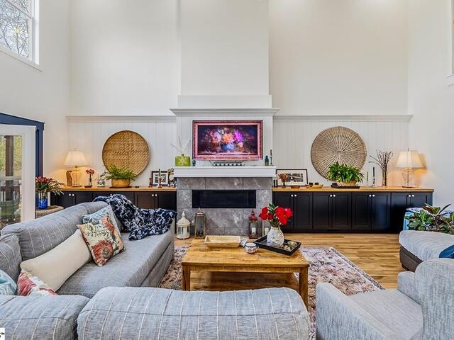 Photo of 324 Carters Creek Court