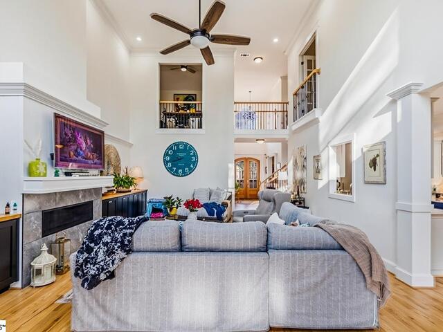 Photo of 324 Carters Creek Court