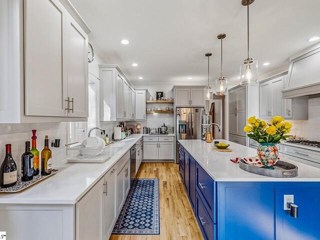 Photo of 324 Carters Creek Court