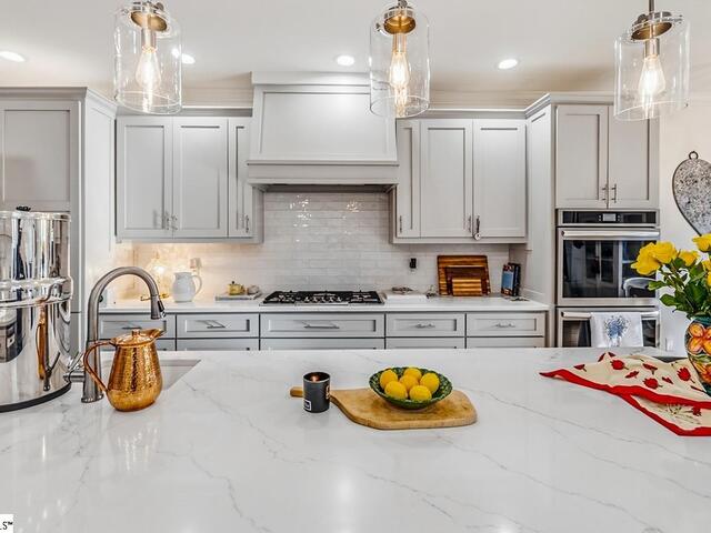 Photo of 324 Carters Creek Court