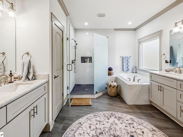 Photo of 324 Carters Creek Court