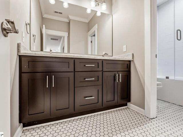 Photo of 324 Carters Creek Court