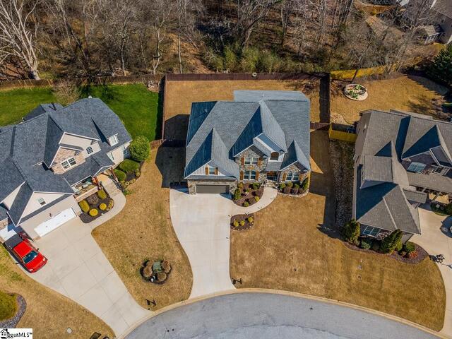 Photo of 324 Carters Creek Court