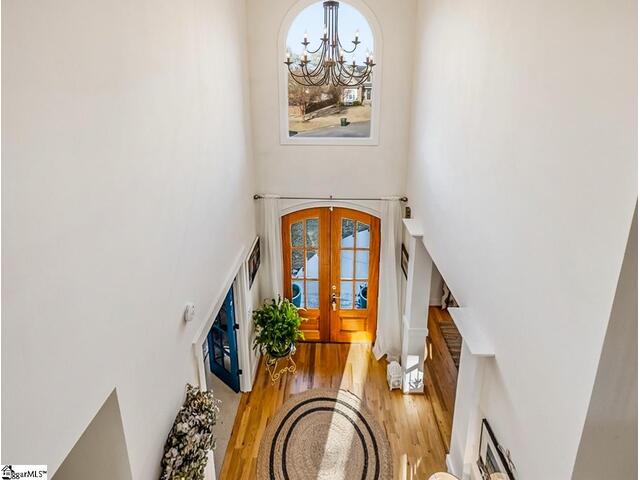 Photo of 324 Carters Creek Court