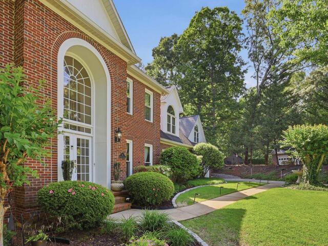 Photo of 111 Overlook Court