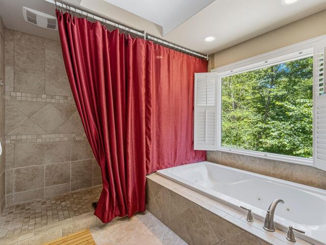 Photo of 120 Laurel Oak Trail