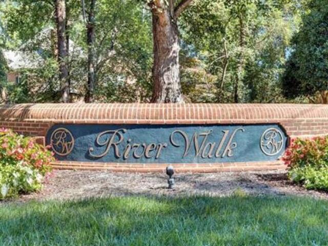 Photo of 120 Laurel Oak Trail