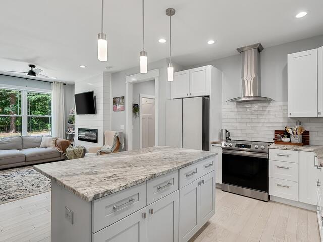 Photo of 103 Benjamin Drive