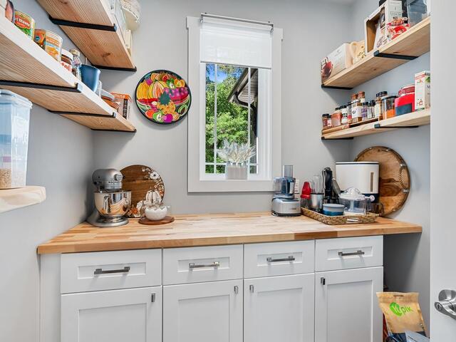 Photo of 103 Benjamin Drive