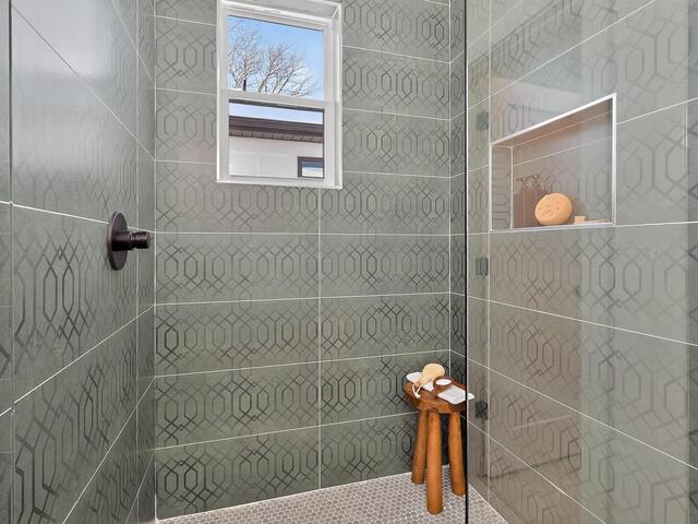 Photo of 348 Potomac Avenue