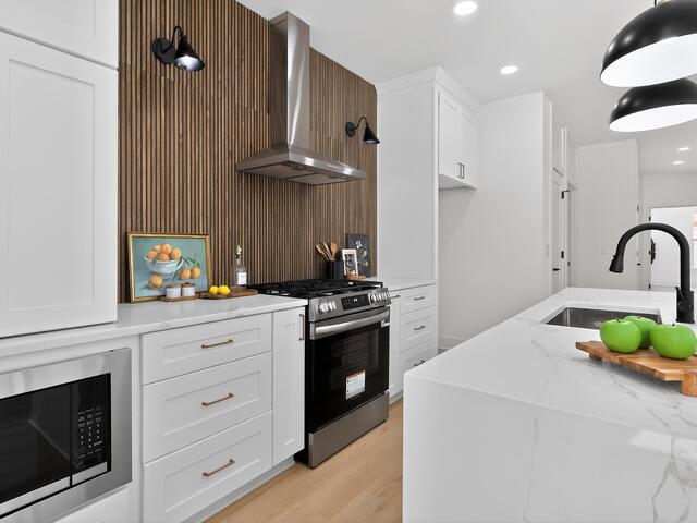 Photo of 348 Potomac Avenue