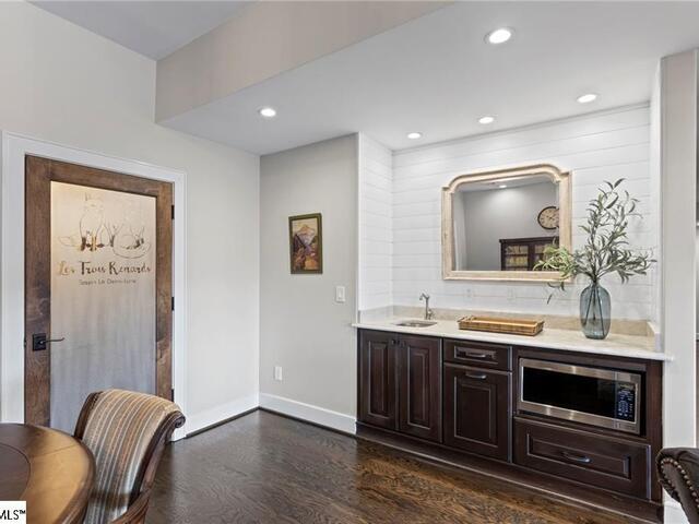 Photo of 225 Saranac Drive