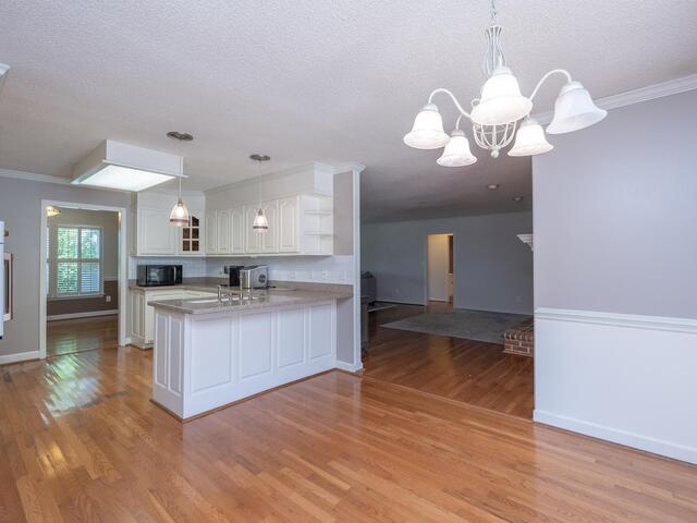 Photo of 322 N Rutherford Road