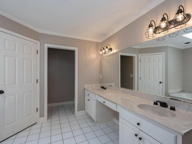 Photo of 322 N Rutherford Road