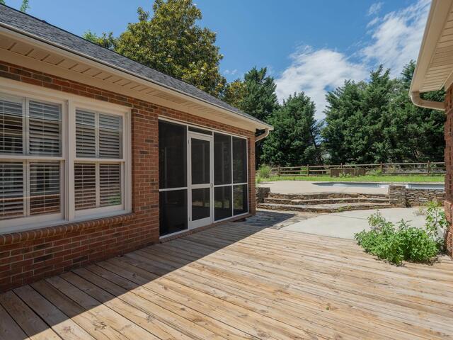 Photo of 322 N Rutherford Road